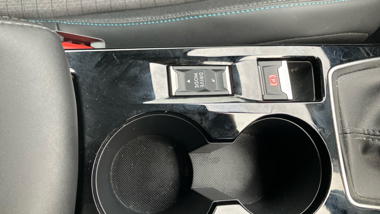 Peugeot 208 1.2 PureTech 100 Allure Premium 5dr Petrol Hatchback